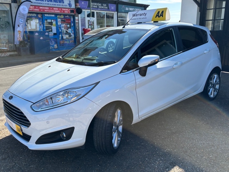 Ford Fiesta 1.0T Ecoboost Titanium Hatchback HJ66LSU White #6