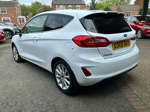 Ford Fiesta 2018 68 Titanium EO68SUY White #6