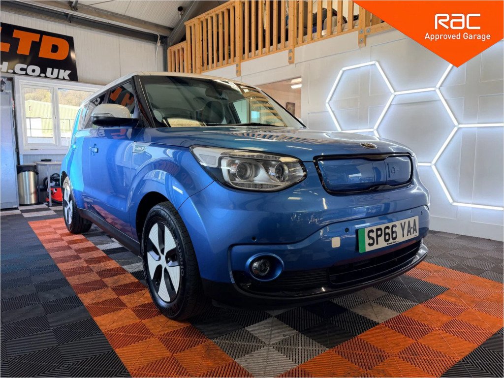 Kia Soul 27Kwh Ev Suv 109 Bhp Blue