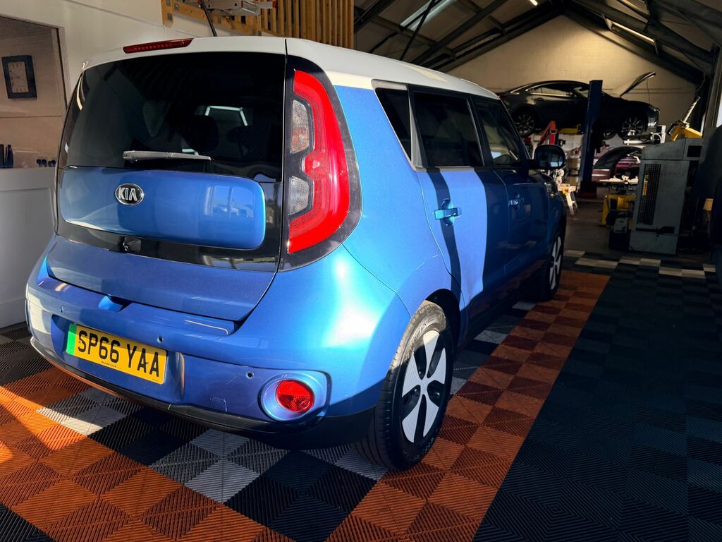 Kia Soul 27Kwh Ev Suv 109 Bhp Blue #4