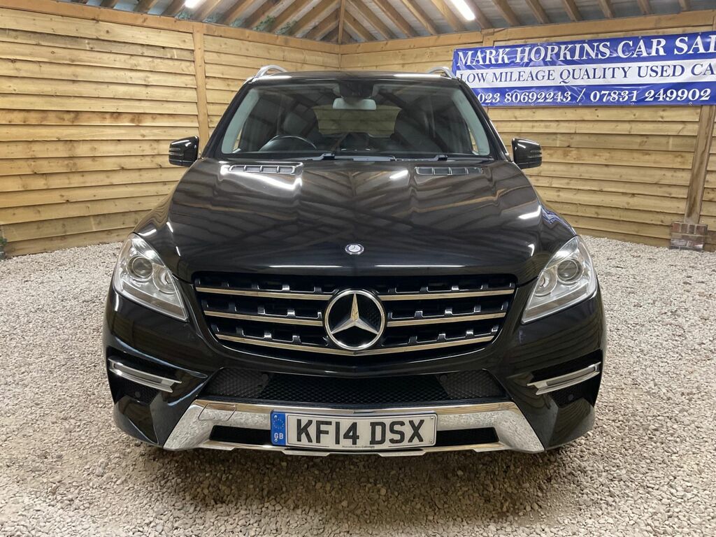Mercedes-Benz M Class Ml350 V6 Bluetec Amg Black #3
