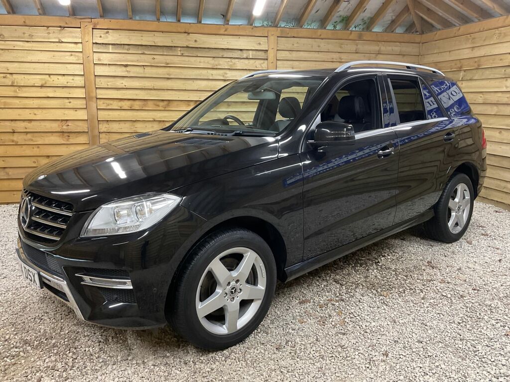 Mercedes-Benz M Class Ml350 V6 Bluetec Amg Black #4