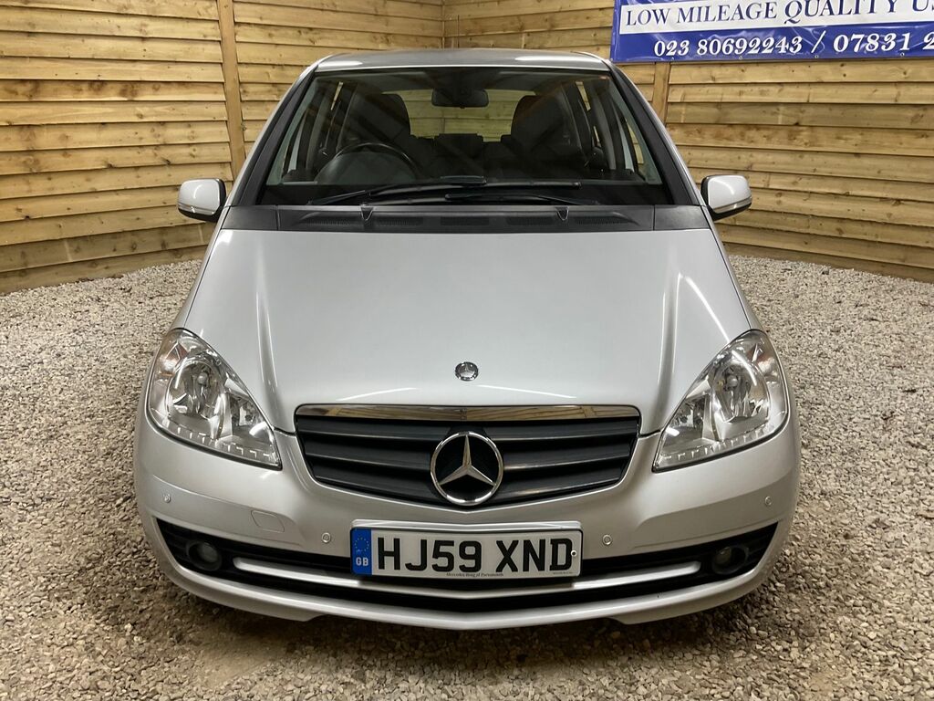 Mercedes-Benz A Class A150 Blueefficiency Classic Se HJ59XND Silver #2