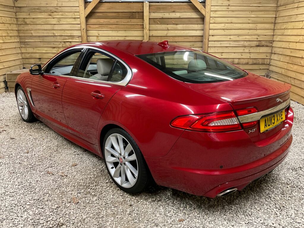 Jaguar XF S V6 Portfolio Saloon Red #5