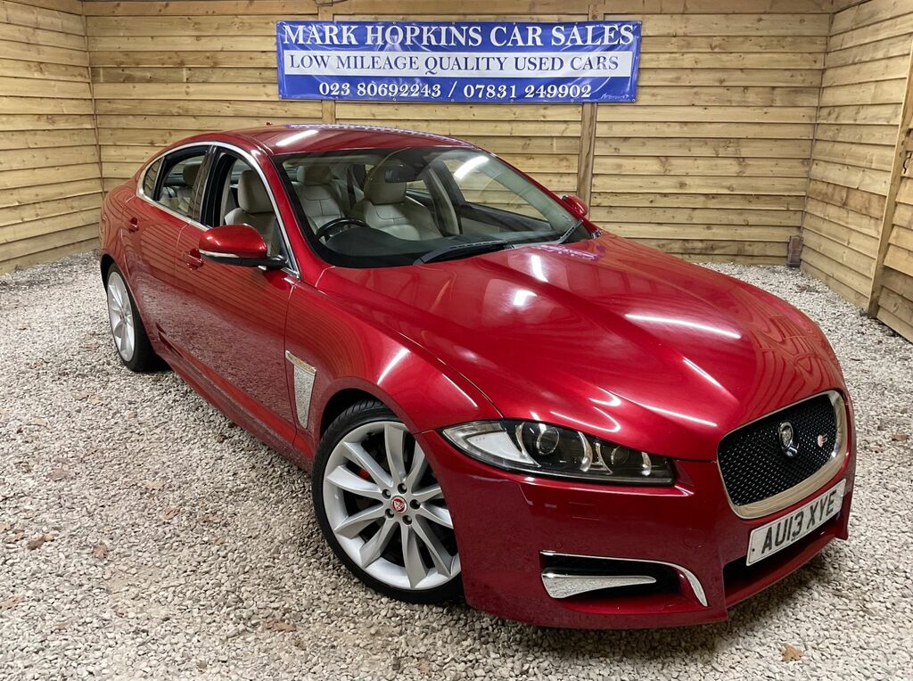 Jaguar XF S V6 Portfolio Saloon Red #2