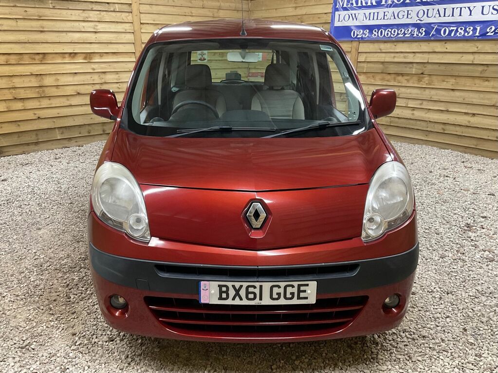 Renault Kangoo 16V Expression Wheelchair Red #3