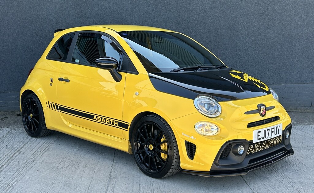 Abarth 595 Hatchback 1.4 Abarth 595 Competizione 1.4 Tjet 180 Yellow