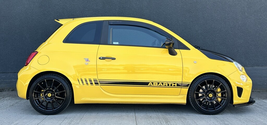 Abarth 595 Hatchback 1.4 Abarth 595 Competizione 1.4 Tjet 180 EJ17FUY Yellow #5