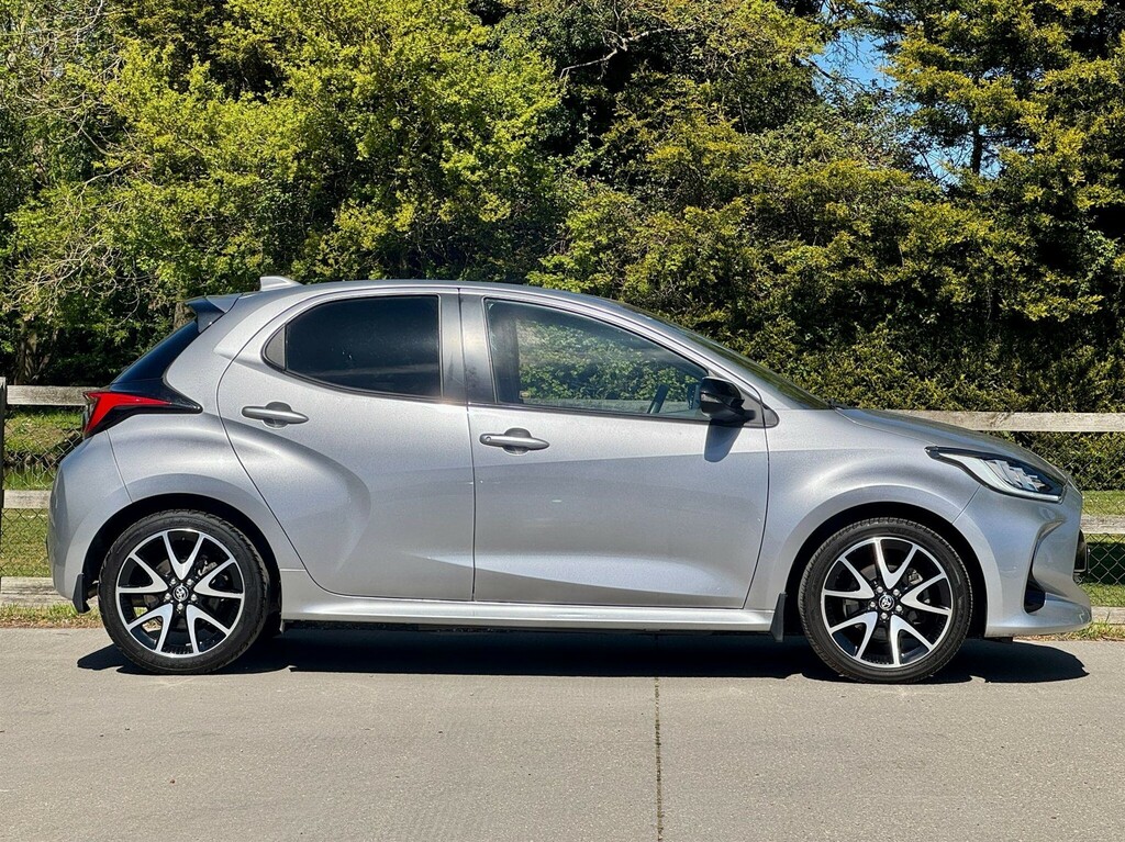 Toyota Yaris 1.5 Vvt-h Dynamic E-cvt Euro 6 Ss VF21OZW #2