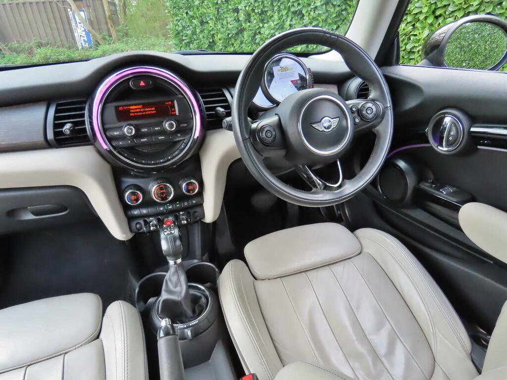 Mini Hatch 1.5 Cooper Hatchback Euro 6 Ss HN16VBK Green #3