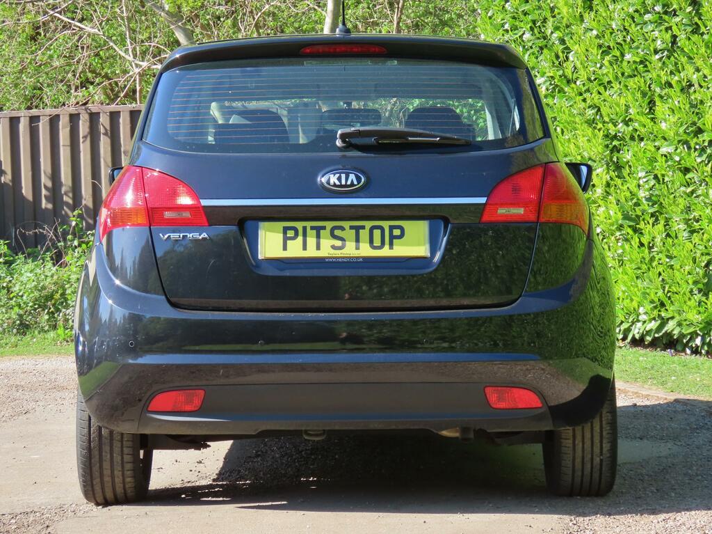 Kia Venga 1.6 2 Mpv Euro 6 123 Bhp LP68ZZK Black #6