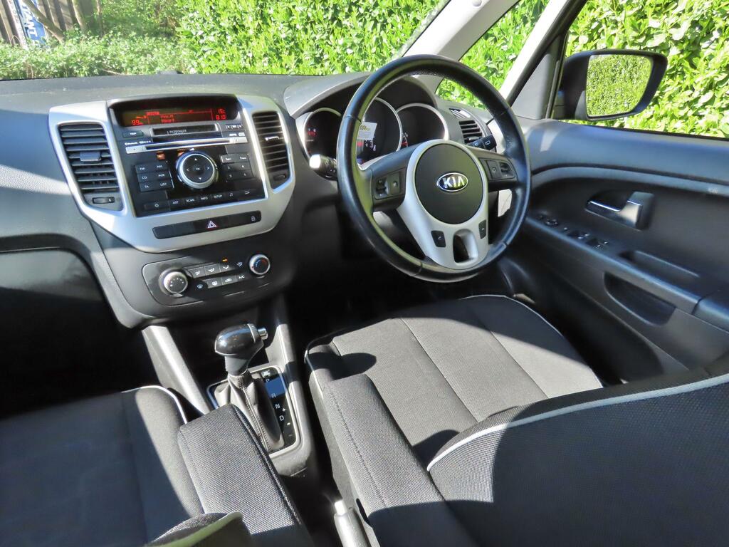 Kia Venga 1.6 2 Mpv Euro 6 123 Bhp LP68ZZK Black #3