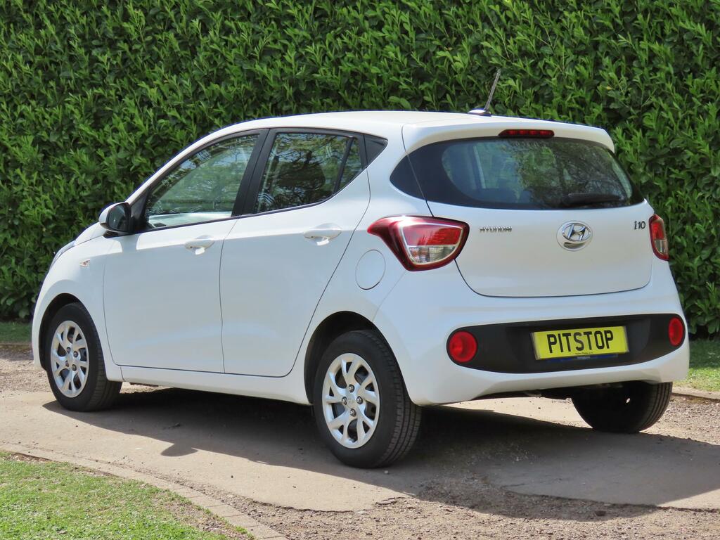 Hyundai I10 1.0 Se Hatchback Euro 6 67 Ps BG68UWK White #5