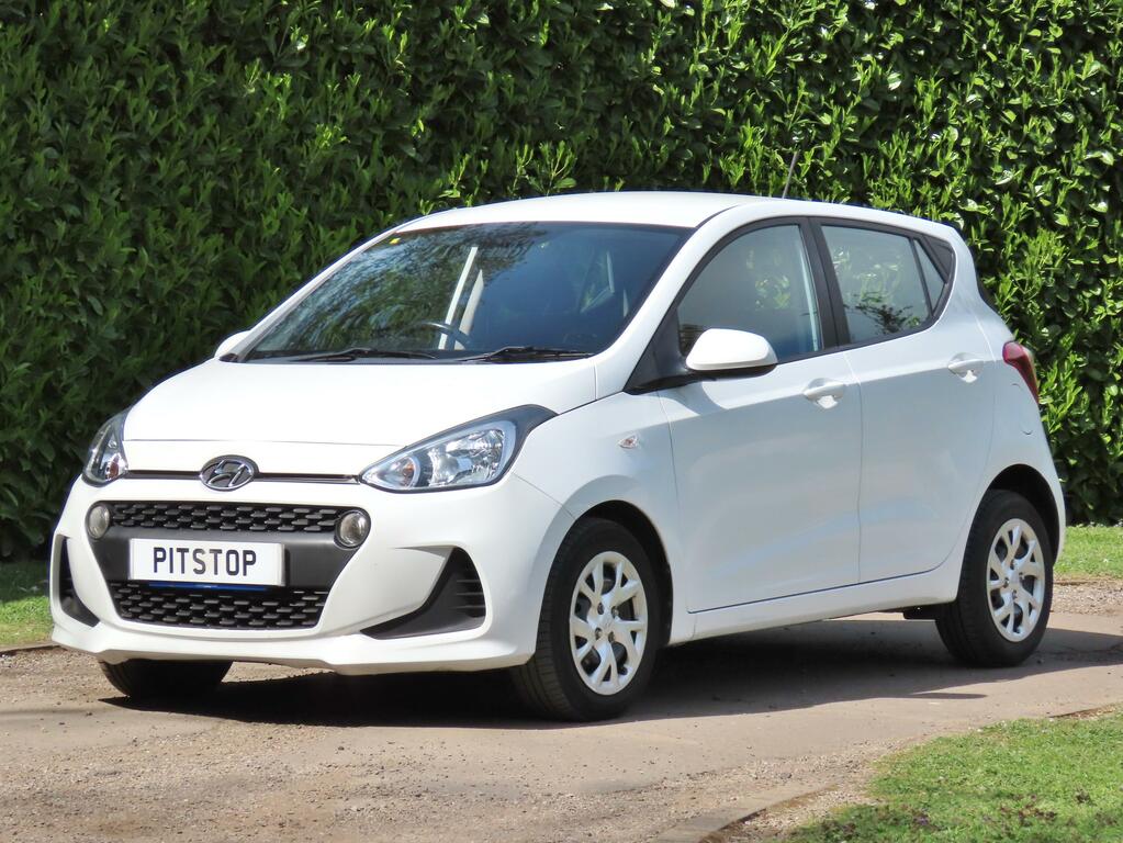 Hyundai I10 1.0 Se Hatchback Euro 6 67 Ps BG68UWK White #2