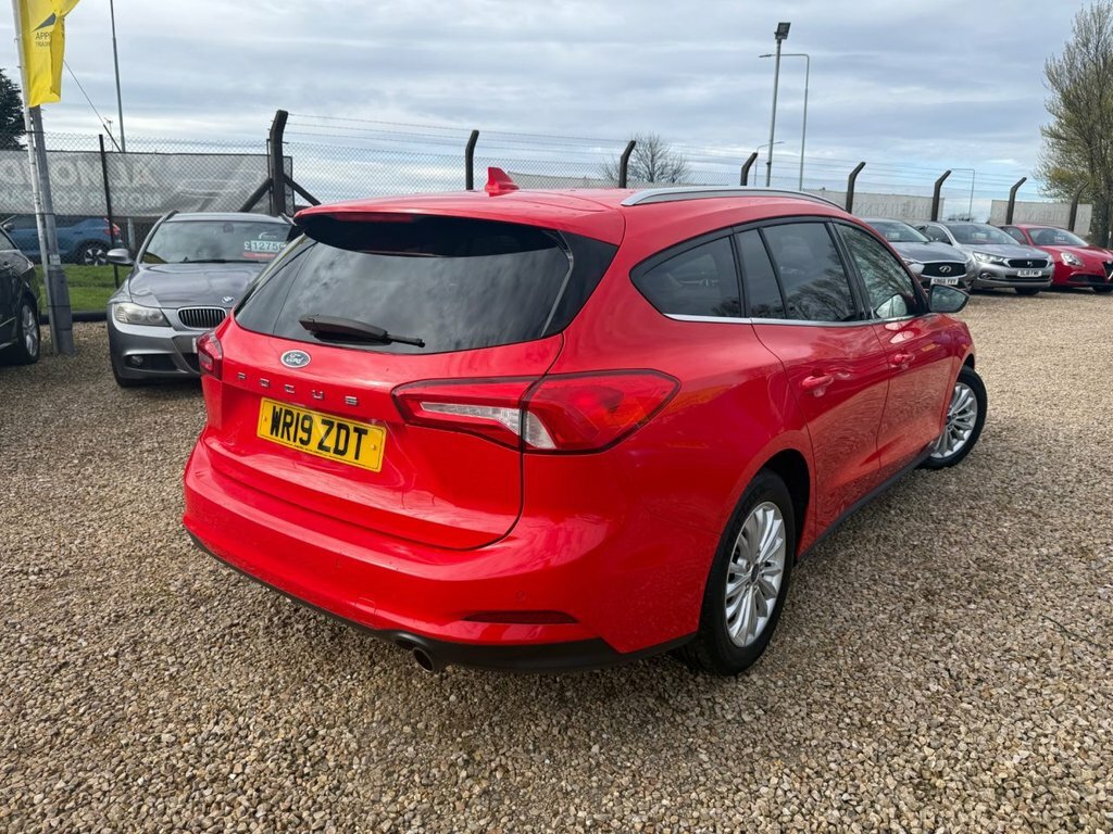 Ford Focus 1L Titanium WR19ZDT Red #3