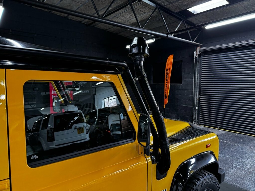Land Rover Defender 90 2.5L G4 Yellow #6