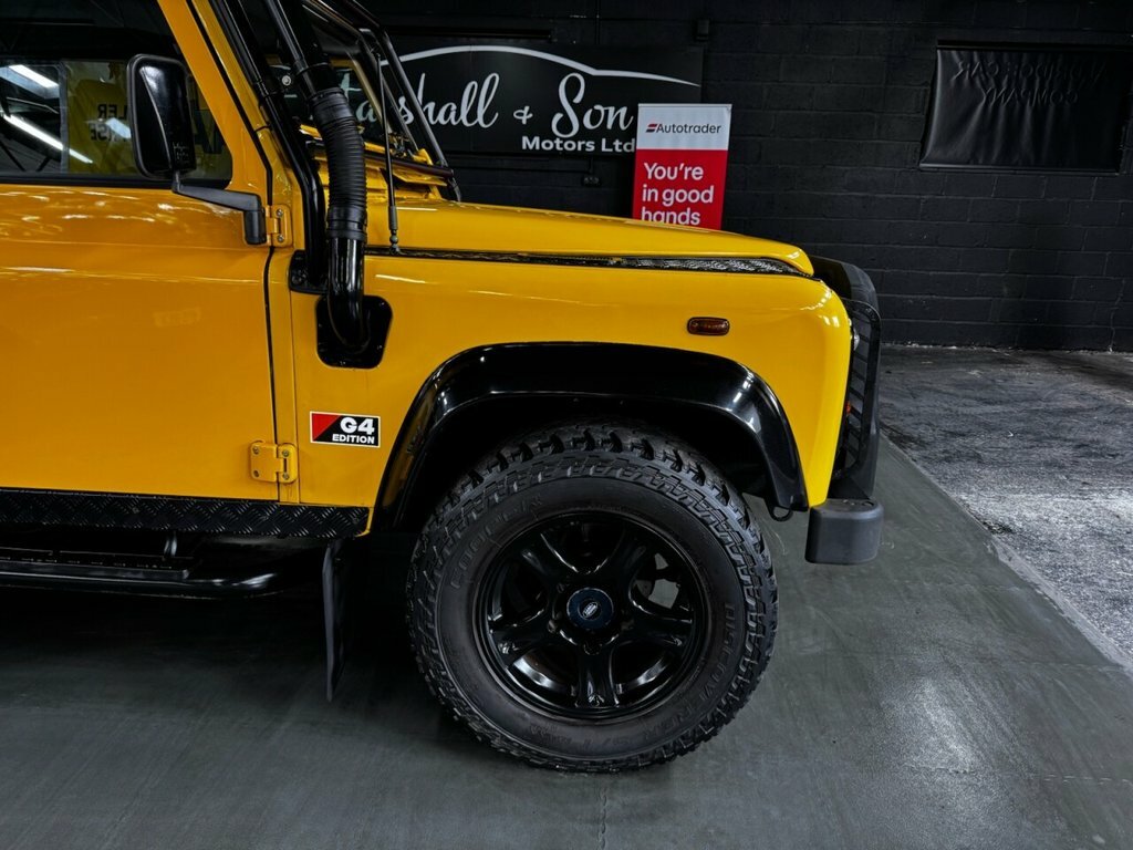 Land Rover Defender 90 2.5L G4 Yellow #4