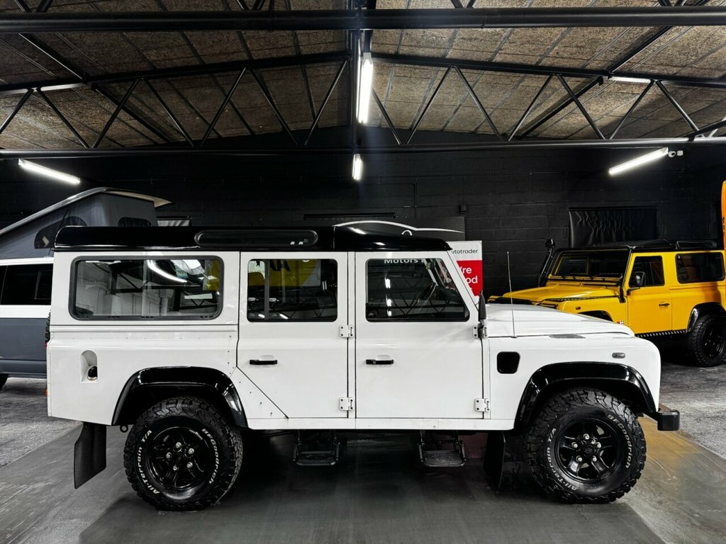 Land Rover Defender 110 2.2L County OW14CYF White #2