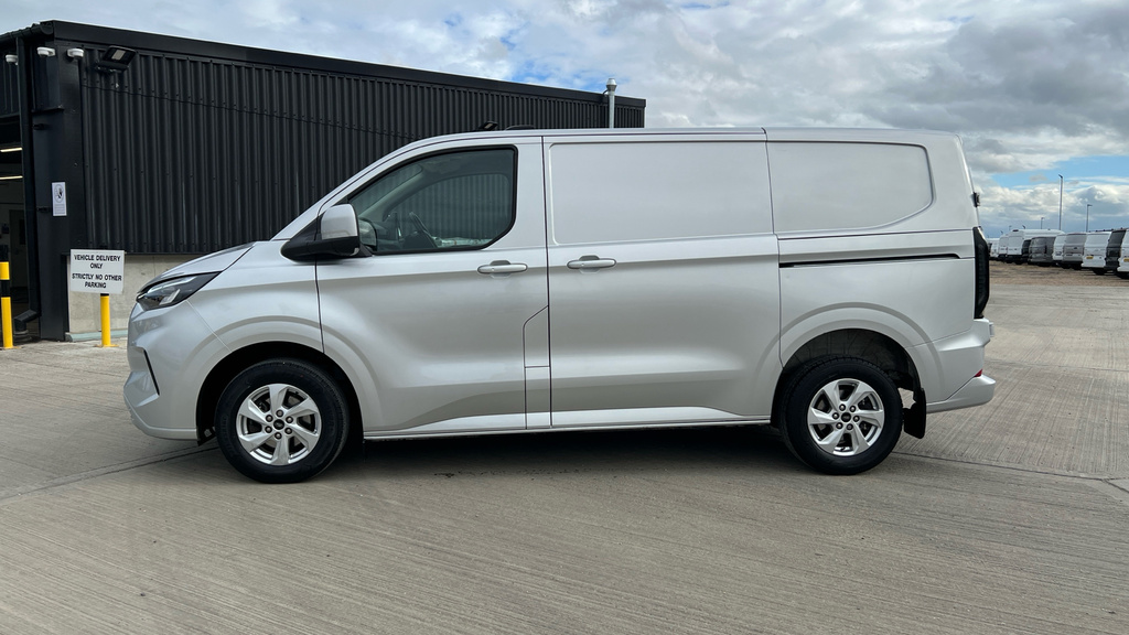 Ford Transit Custom Transit Custom 2.0 Ecoblue 136Ps H1 Van Limited LB24VPJ Silver #4