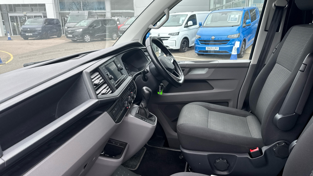 Volkswagen Transporter Transporter 2.0 Bitdi 204 Highline Van Dsg EJ72JHA Grey #2