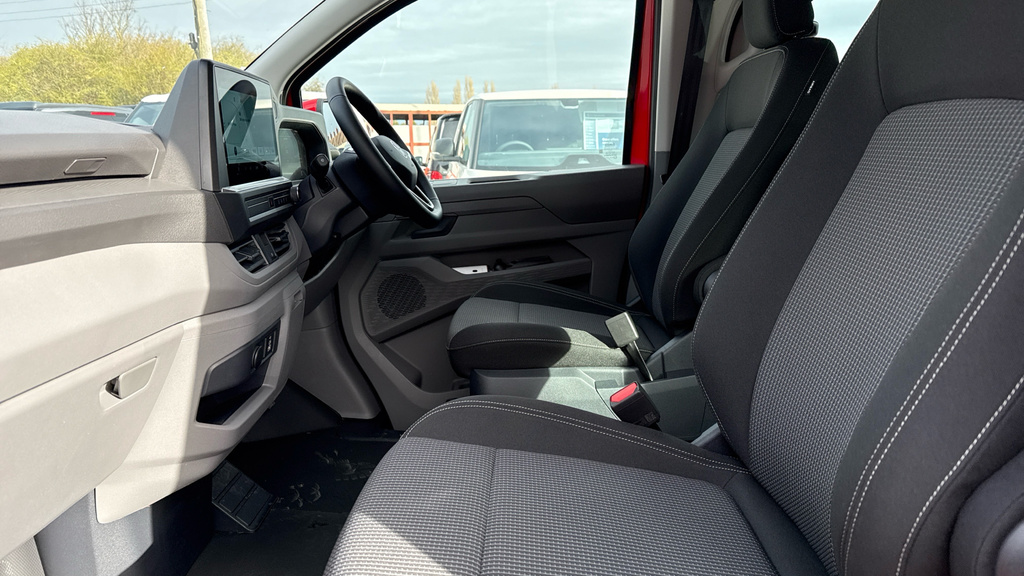 Volkswagen Transporter Volkswagen Transporter T32 Swb Diese 2.0 Tdi 150 C WJ26CCV Red #2