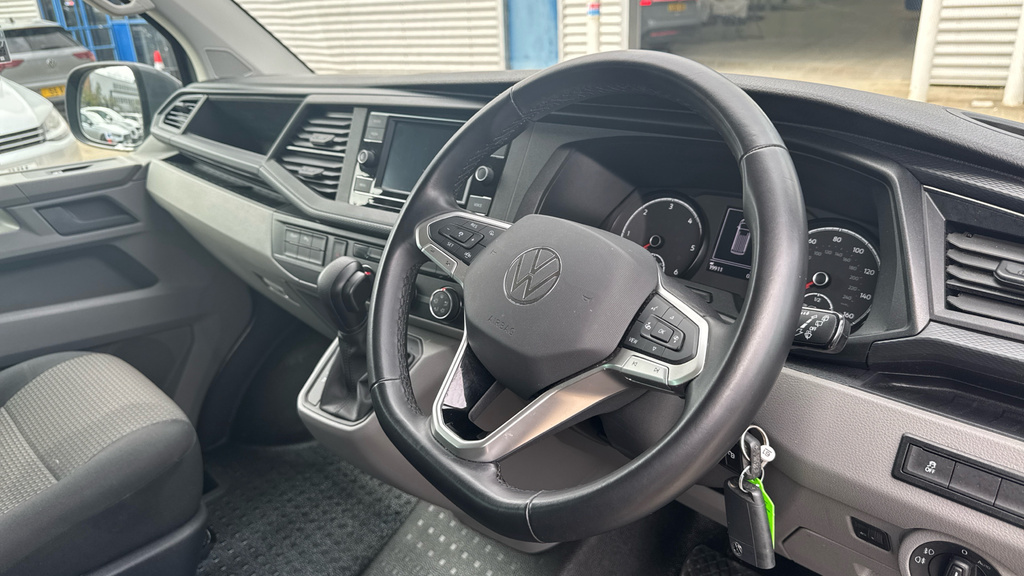 Volkswagen Transporter Transporter 2.0 Tdi 150 Highline Kombi Van Dsg KT23ATX Grey #6