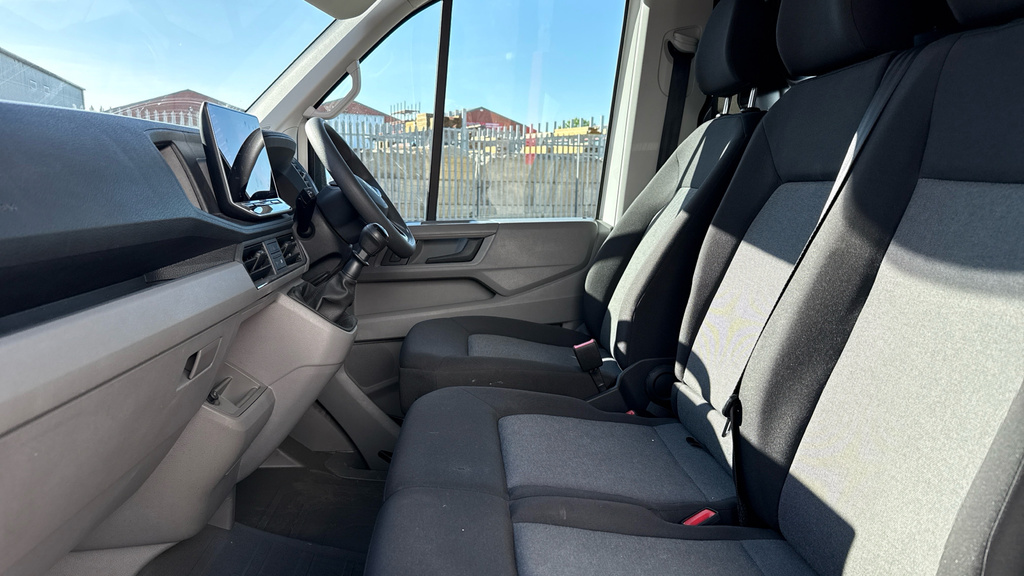 Volkswagen Crafter Crafter 2.0 Tdi 140Ps Commerce High Roof Van OE74BSV White #2