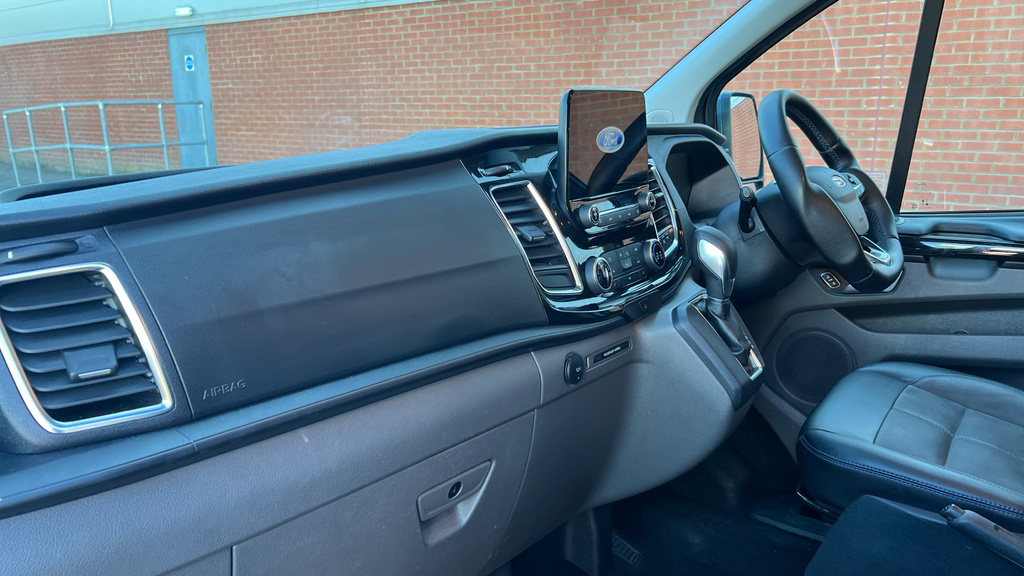 Ford Transit Custom Transit Custom 2.0 Ecoblue 170Ps Low Roof Dcab Ms YO72CNK Grey #4