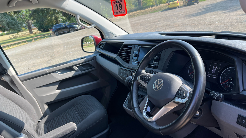 Volkswagen Transporter Shuttle Transporter Shuttle 2.0 Tdi 150Ps Se Minibus Dsg KY74TZZ Red #6