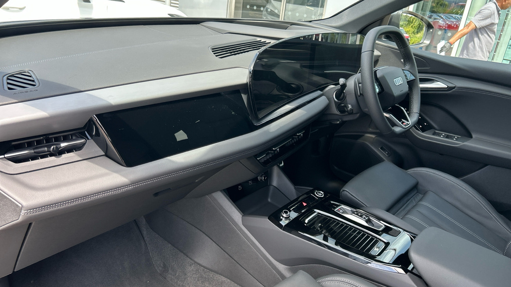 Audi Q6 E-Tron Q6 185Kw 83Kwh S Line LY25OLO Grey #2