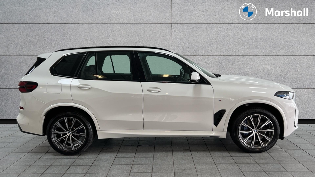 BMW X5 X5 Xdrive30d Mht M Sport YK74MRR White #3