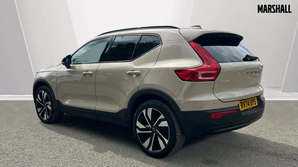 Volvo XC40 Volvo Xc40 Estate 2.0 B4p Ultra Dark RV74UYS Gold #2
