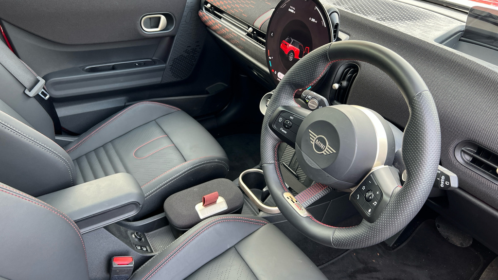 Mini Hatch Cooper 1.5 C Sport Level 3 YG25EOE Red #6