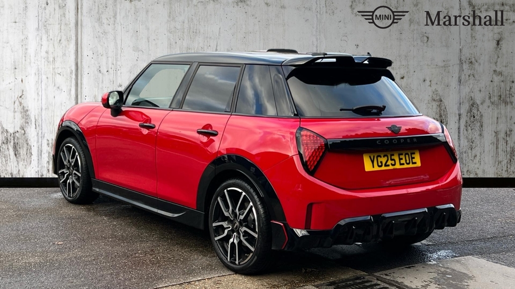 Mini Hatch Cooper 1.5 C Sport Level 3 YG25EOE Red #2