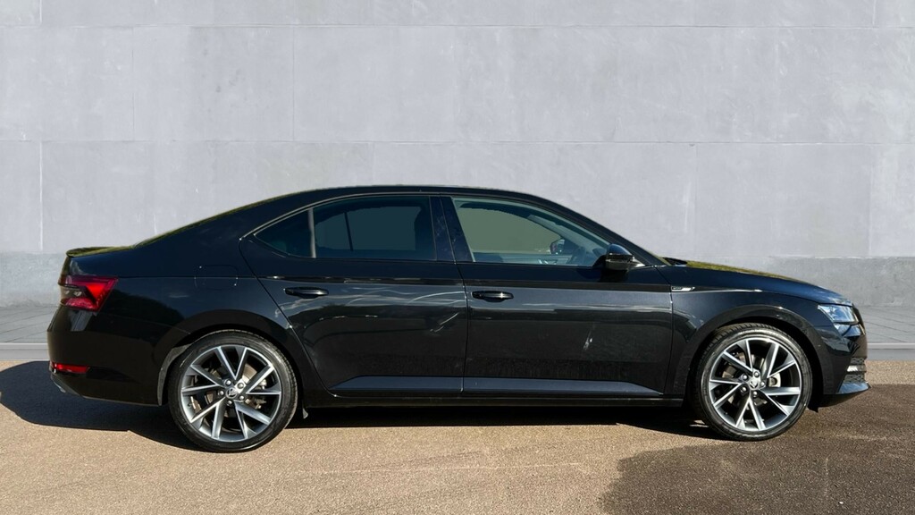 Skoda Superb Superb 1.5 Tsi Sport Line Plus Dsg Black #4