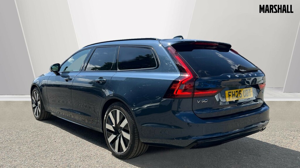 Volvo V90 Volvo V90 Estate 2.0 T6 350 Phev Plus Dark A FH25UDT Blue #2