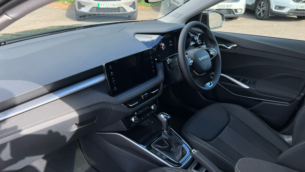 Skoda Fabia Skoda Fabia Hatchback 1.5 Tsi 150 Se L Edition KP75HNT Black #2