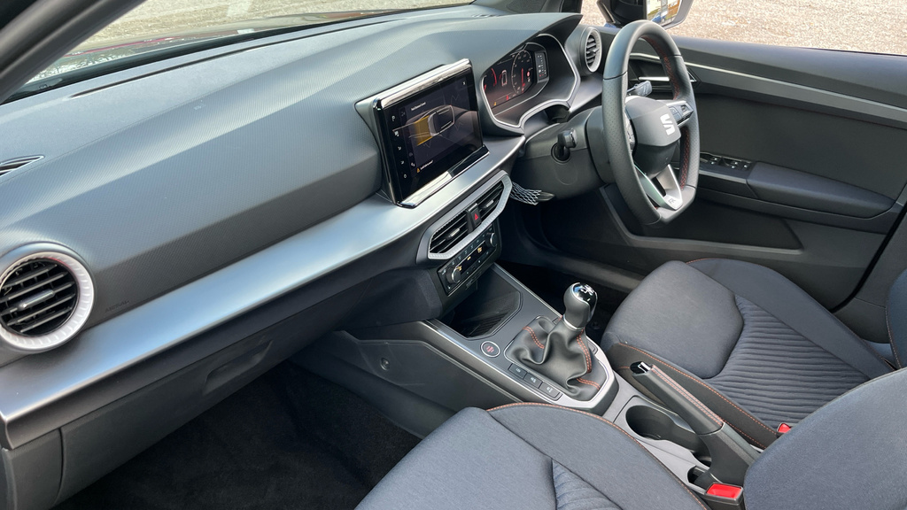 Seat Arona Arona 1.0 Tsi 115 Fr Black Edition OV75JCX Black #2