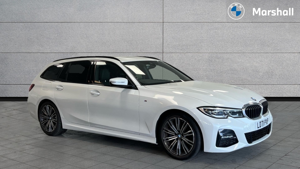 BMW 3 Series 3 Series 330I M Sport Step White