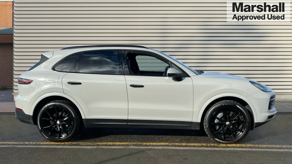 Porsche Cayenne Cayenne Estate Special Editions S Platinum Edition FL22VRC Grey #2
