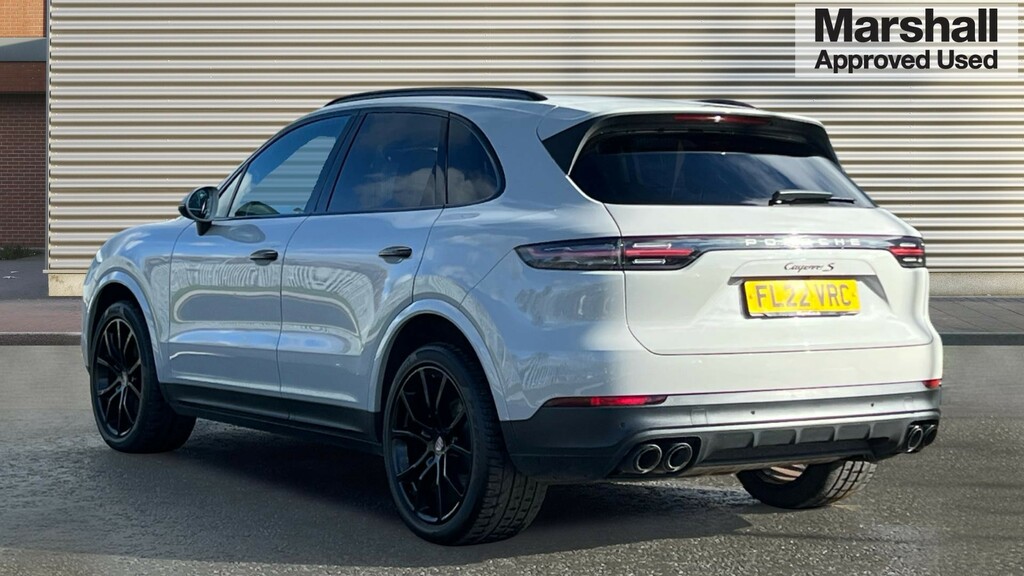 Porsche Cayenne Cayenne Estate Special Editions S Platinum Edition FL22VRC Grey #5