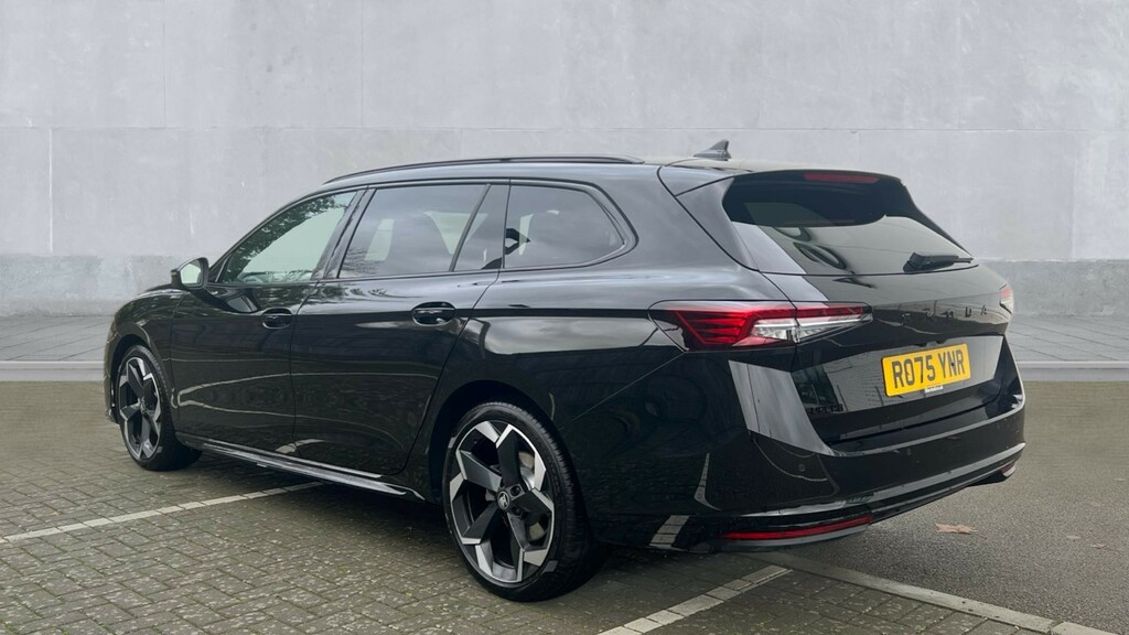 Skoda Superb Superb 1.5 Tsi E-tec Sportline Dsg RO75YNR Black #3