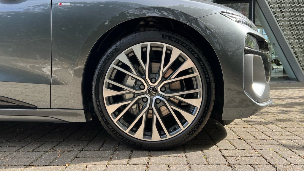 Audi A6 Avant Audi A6 270Kw Performance 100Kwh S Line GJ75WZV Grey #5