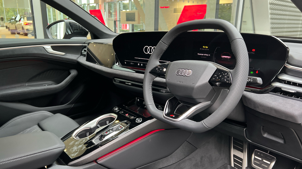 Audi A6 Saloon A6 2.0 Tdi Quattro 204 Launch Edition S Tronic GF75HLN Red #6