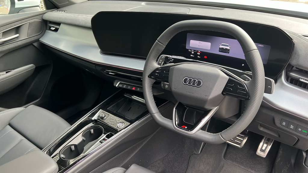 Audi Q3 Q3 1.5 E-hybrid S Line S Tronic GF75KGN White #6