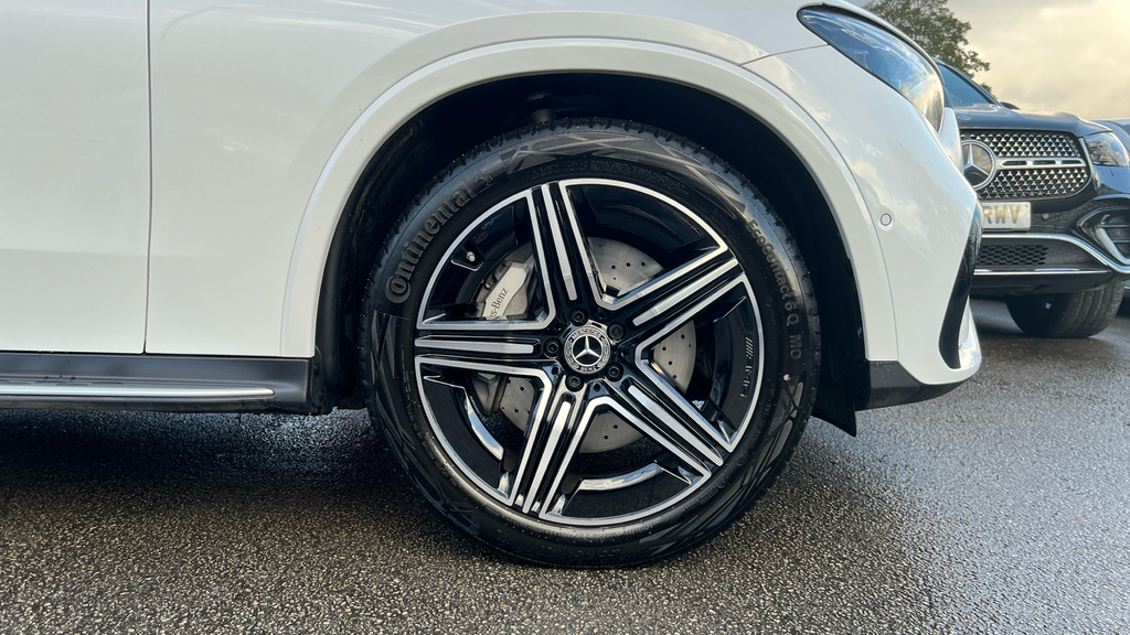 Mercedes-Benz GLC Class Glc 220D 4Matic Amg Line Prem Pan 9G-tronic PE75YSJ White #5