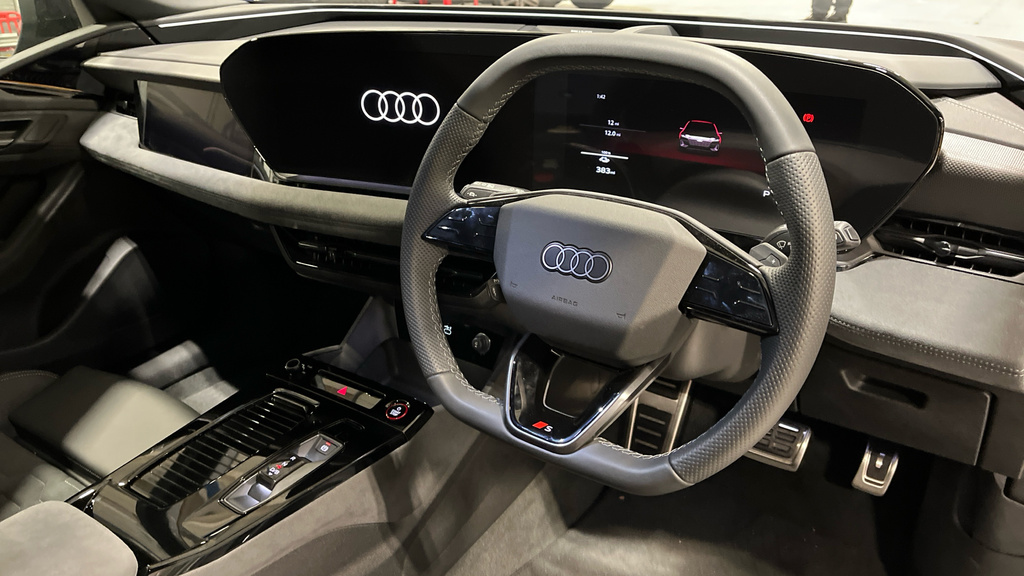 Audi A6 Avant Audi A6 Avant Edition 1 E-tron Performance 270,00 LX75OVL Black #6
