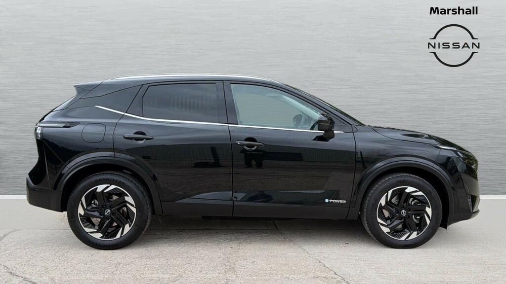 Nissan Qashqai Nissan Qashqai Hatchback 1.5 E-power N-connecta FT25DDF Black #3