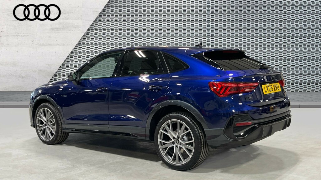 Audi Q3 Audi Q3 Sportback Black Edition 35 Tfsi 150 Ps S T LV25XVU Blue #3