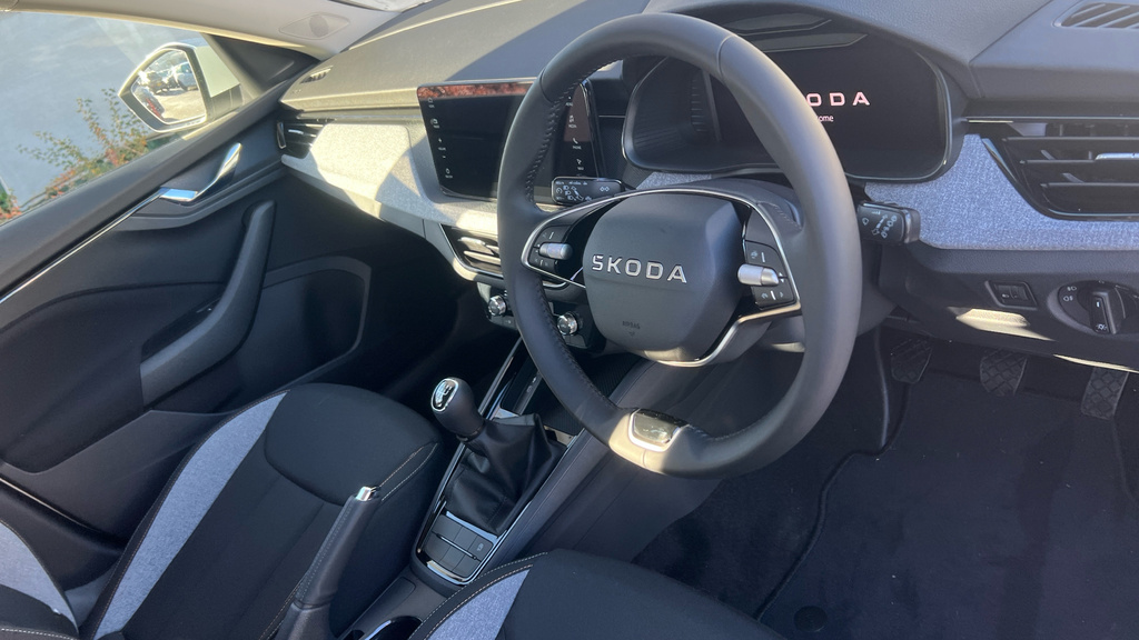 Skoda Kamiq Kamiq 1.0 Tsi 95 Se Edition KP75ZCZ White #6